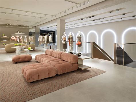 fendi düsseldorf rezensionen|Fendi Opens a Stunning New Boutique in Dusseldorf, .